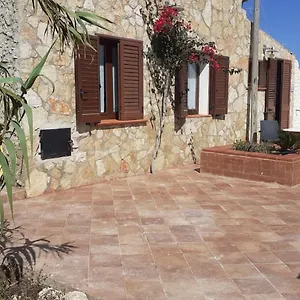 https://villa-villino-grecale.sicilyhotelsitaly.net