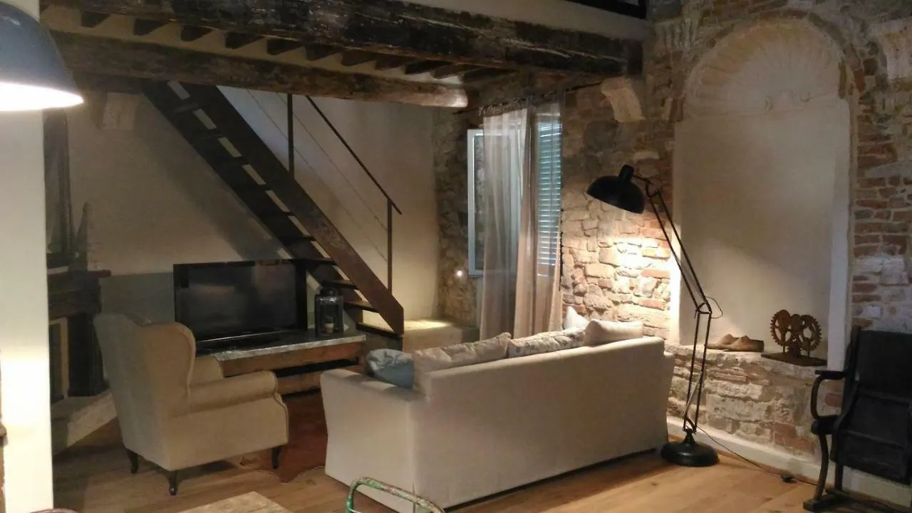La casa nel Dentro Villa Campiglia dʼOrcia 0*,
